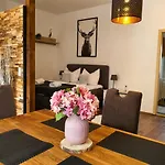 Appartement & Relax -gemuetliche Nur Minuten Zur Gerlitzen Bodensdorf