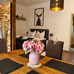 & Relax -gemuetliche Nur Minuten Zur Gerlitzen Apartment