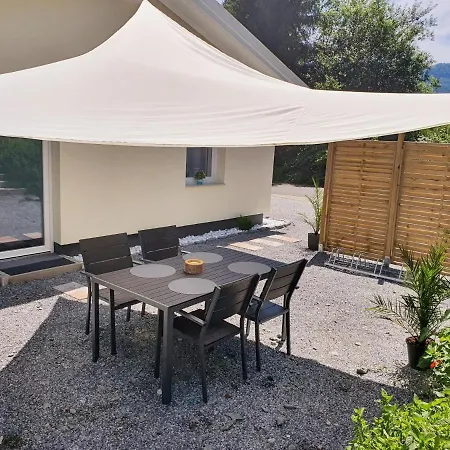 Ski & Relax -Gemuetliche Apartments Nur Minuten Zur Gerlitzen Апартаменты