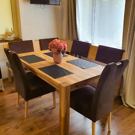 Appartement & Relax -gemuetliche Nur Minuten Zur Gerlitzen Bodensdorf